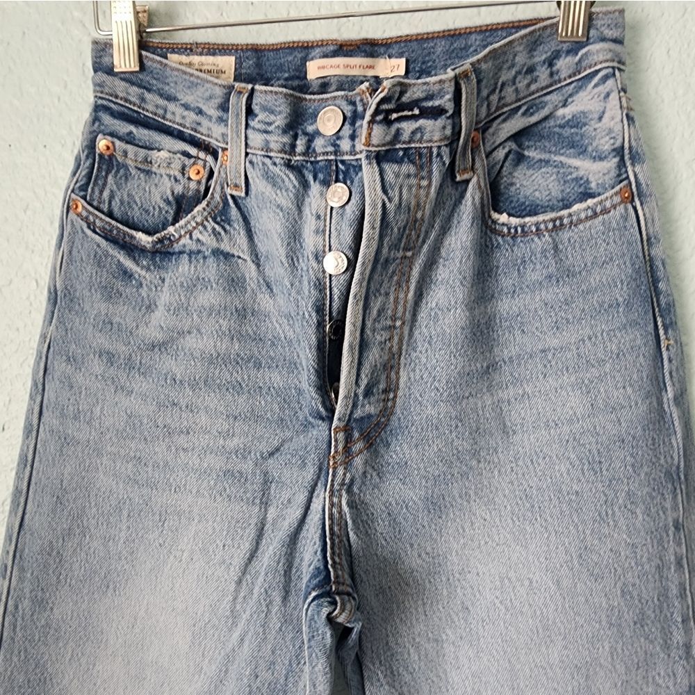 Levi's Light Wash Blue Straight-Leg Jeans - Picture 2 of 14